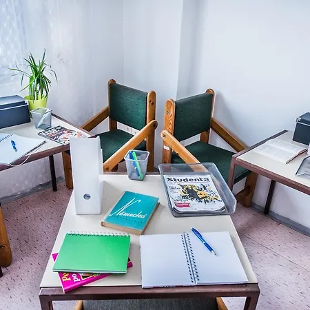 Kolej Hostivar 호스텔 *