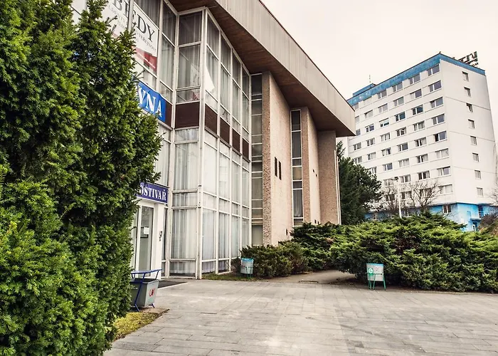 호스텔 Kolej Hostivar