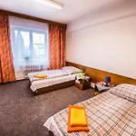 Hostel Kolej Hostivar *